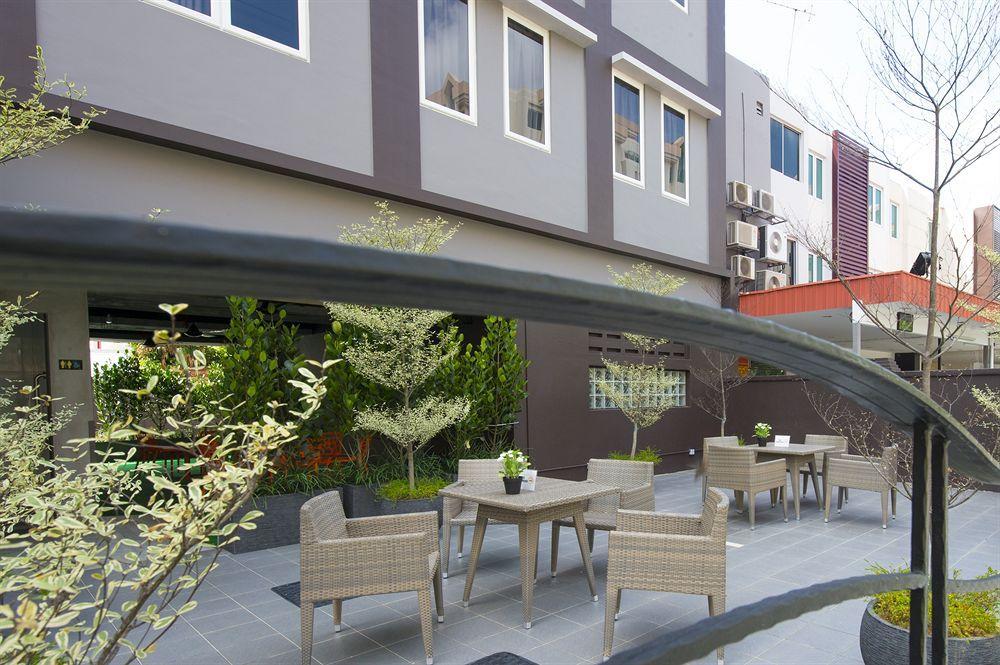 Ibis Budget Singapore Pearl Exteriör bild