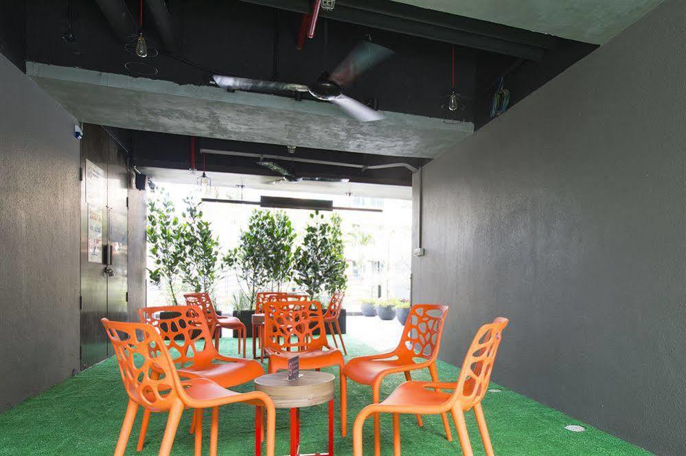 Ibis Budget Singapore Pearl Exteriör bild